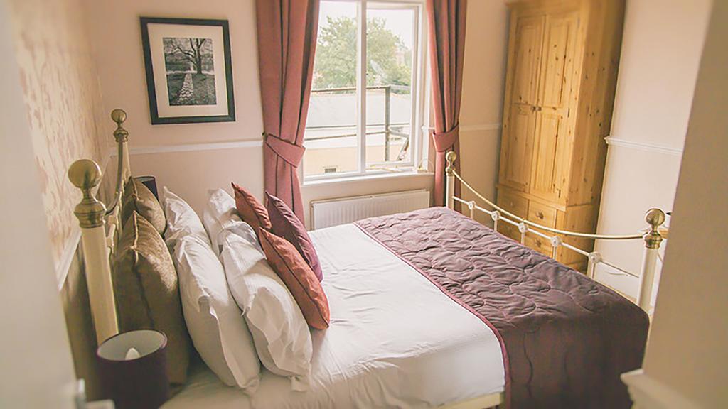No. 21 York Bed & Breakfast Room photo